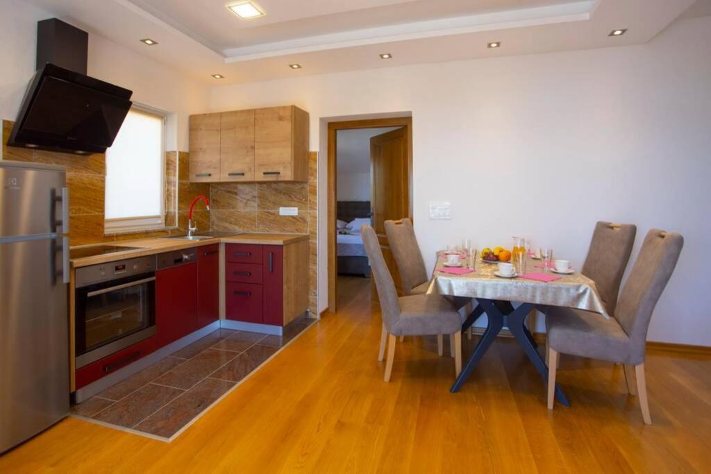 Apartments Ivica #7 Makarska Bagian luar foto